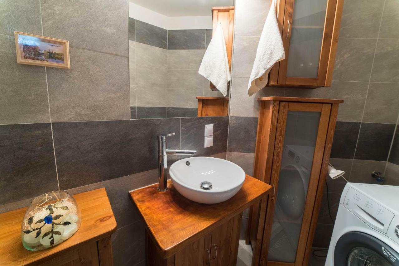 شقة Apartament 25 بيش المظهر الخارجي الصورة
