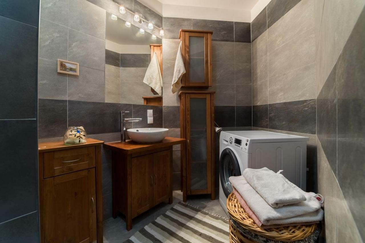 شقة Apartament 25 بيش المظهر الخارجي الصورة